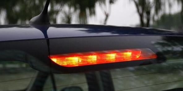 汽車後燈